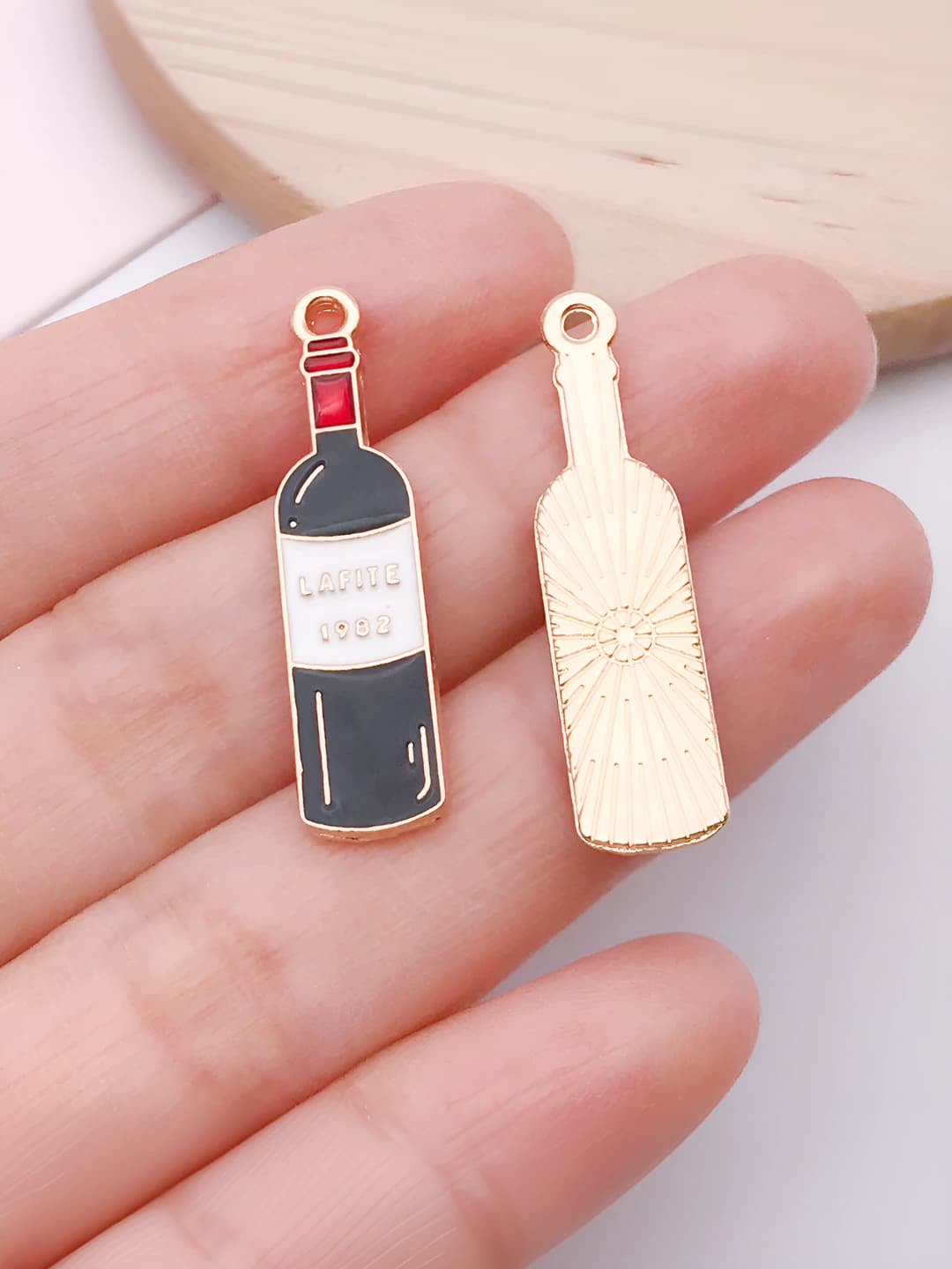 Qora konchali vino shishasi 8x32mm-1.4g