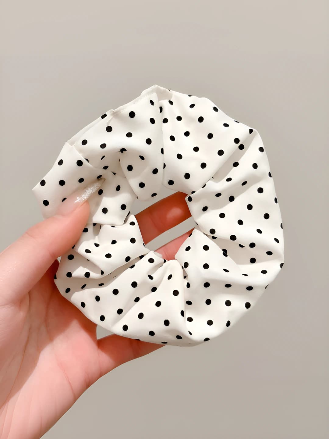 5# White polka dot