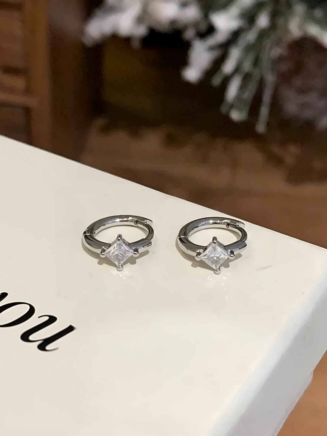 Women's hoop earrings with square zircon, titanium steel, gold plating, geometric design element, hypoallergenic
