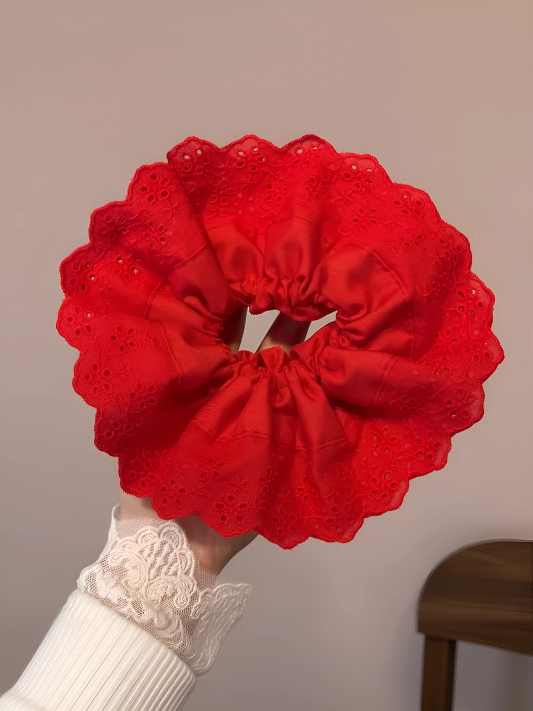 3# red lace scrunchie (4 layers)