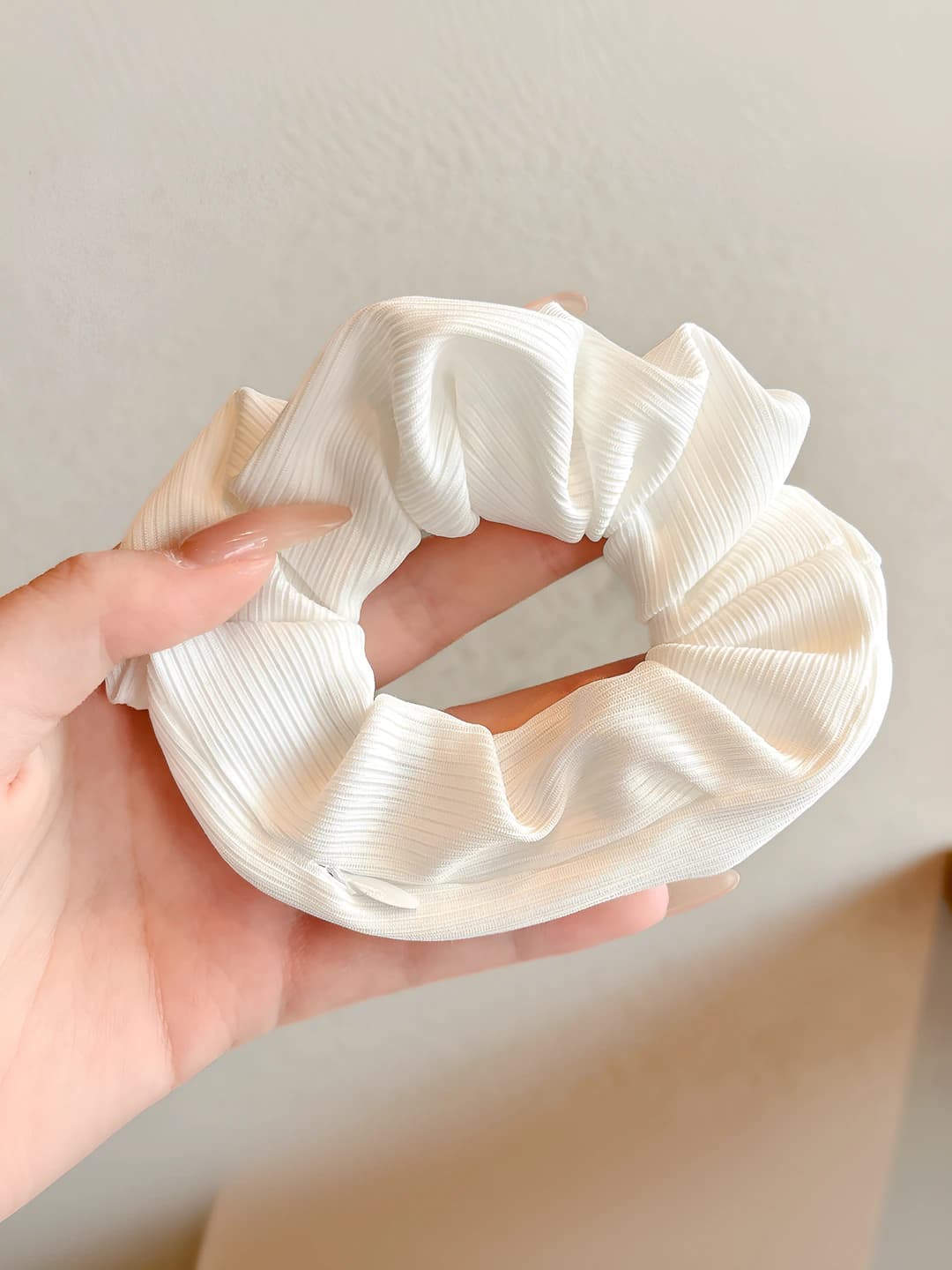 4# Zip scrunchie white, 11 cm