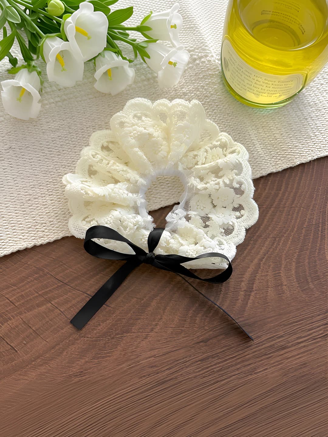 Black lace bow scrunchie