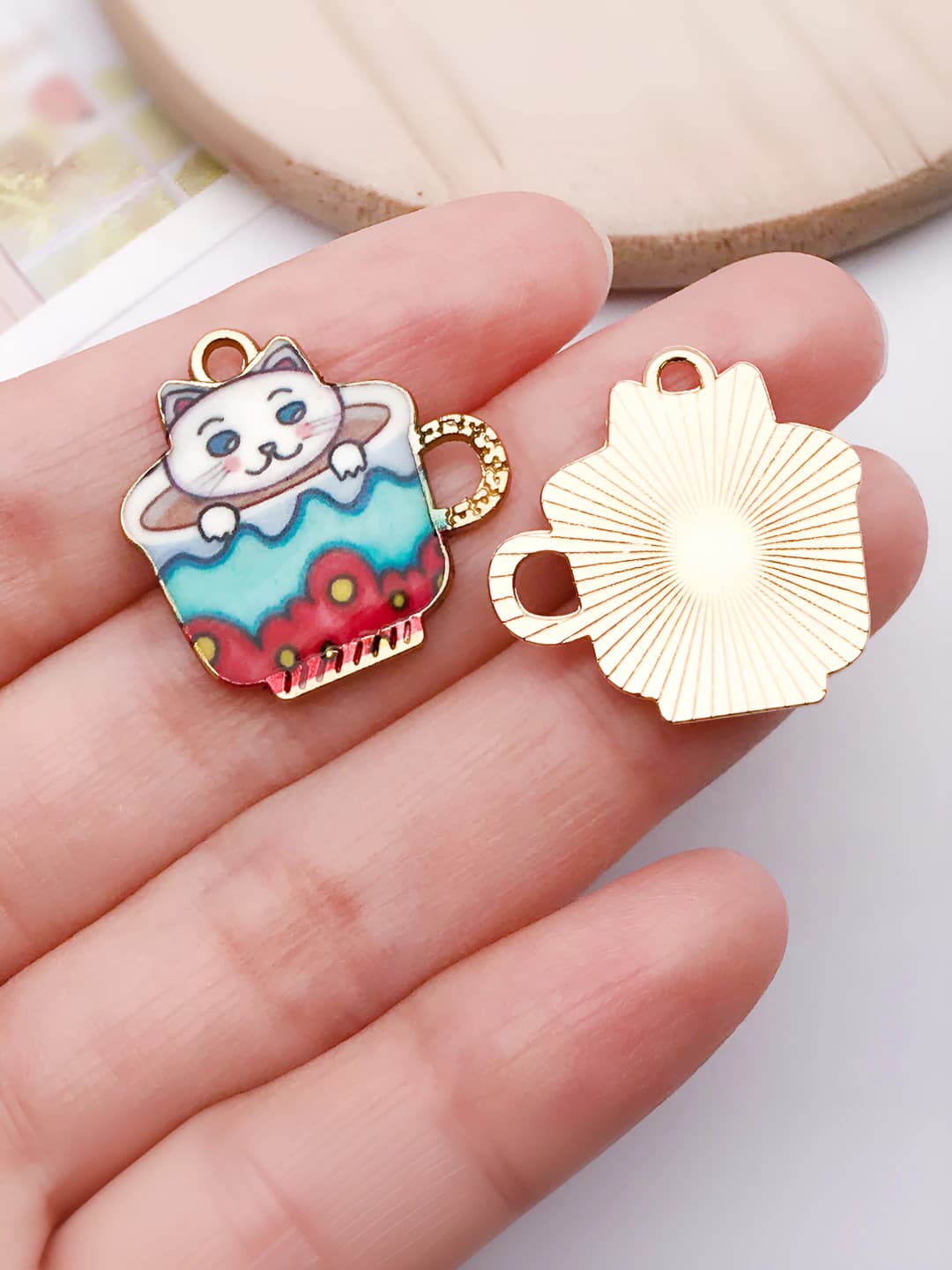 1 pc kc gold base epoxy cup white cat 23x23mm-1.6g-16683