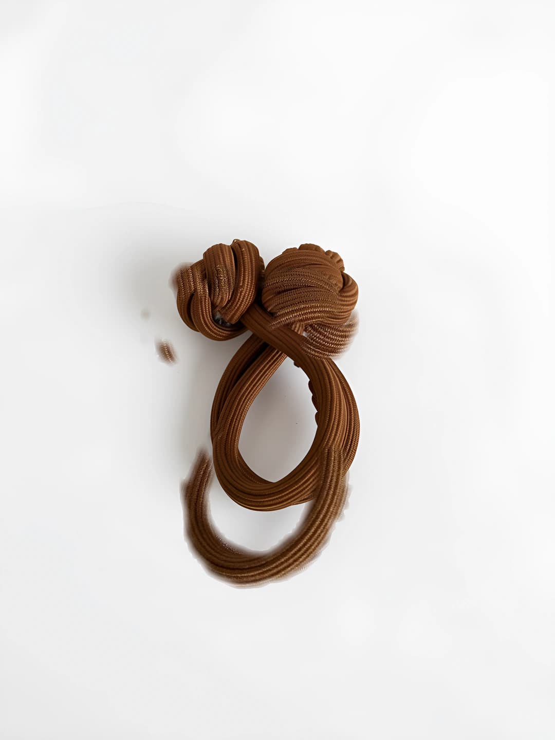 Double knot - brown