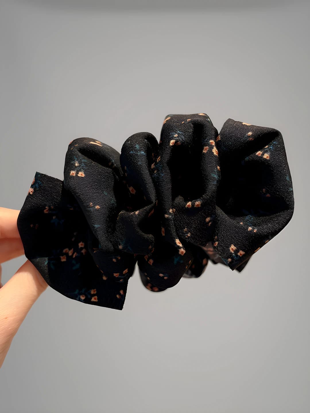 3#Black floral - approx. 12 cm