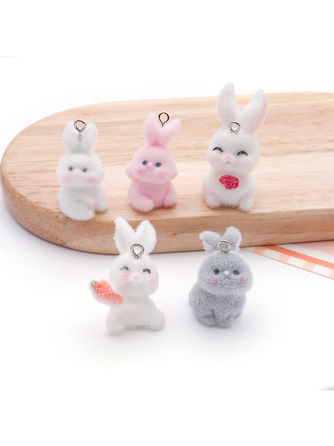 Ayollar uchun DIY quyoncha charm: rezin, flocked, 3D, sevimli, quloq sobit, telefon ipi aksessuarlari