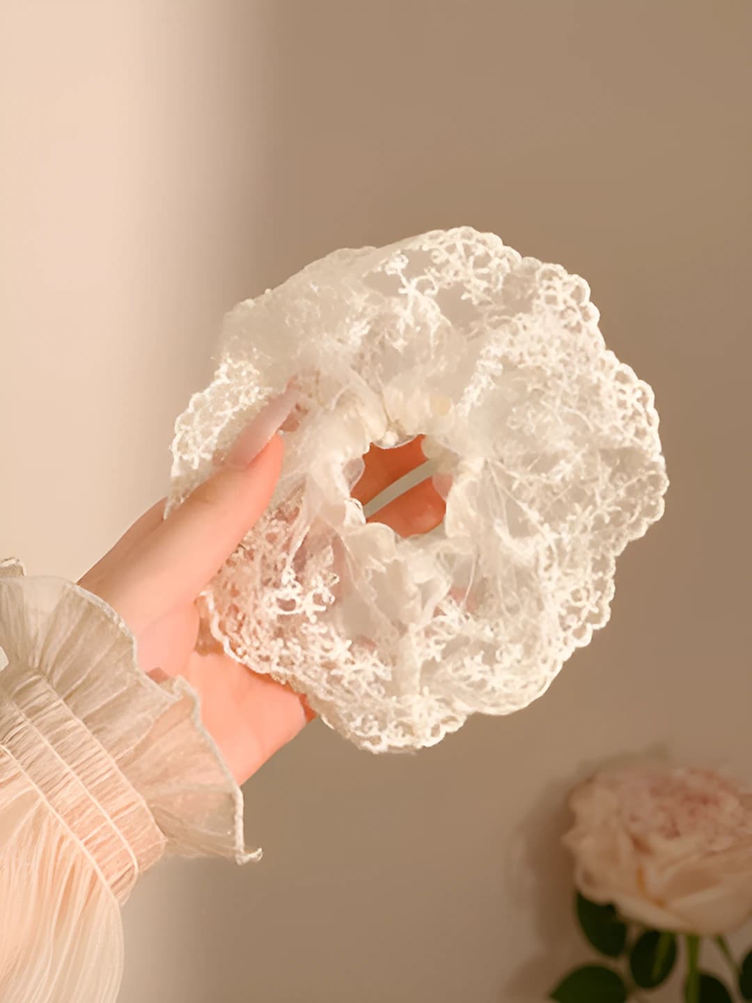 Древесный лист кружевной молочный хвостик - 13CM