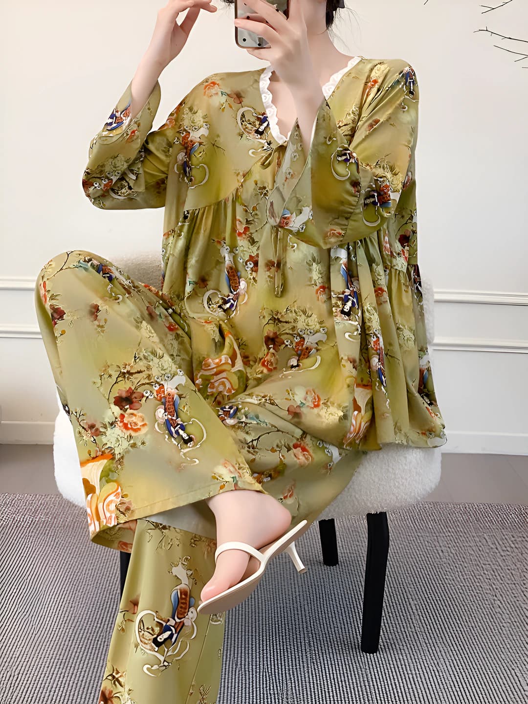 611 National Style: Woman