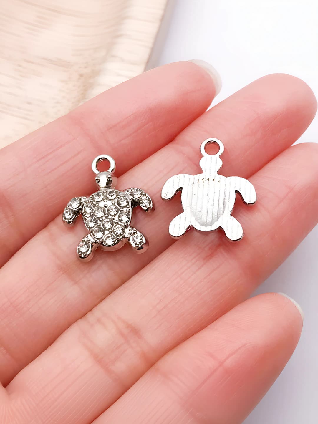 1 pc white gold plated, rhinestone turtle 17x14mm-1.3g