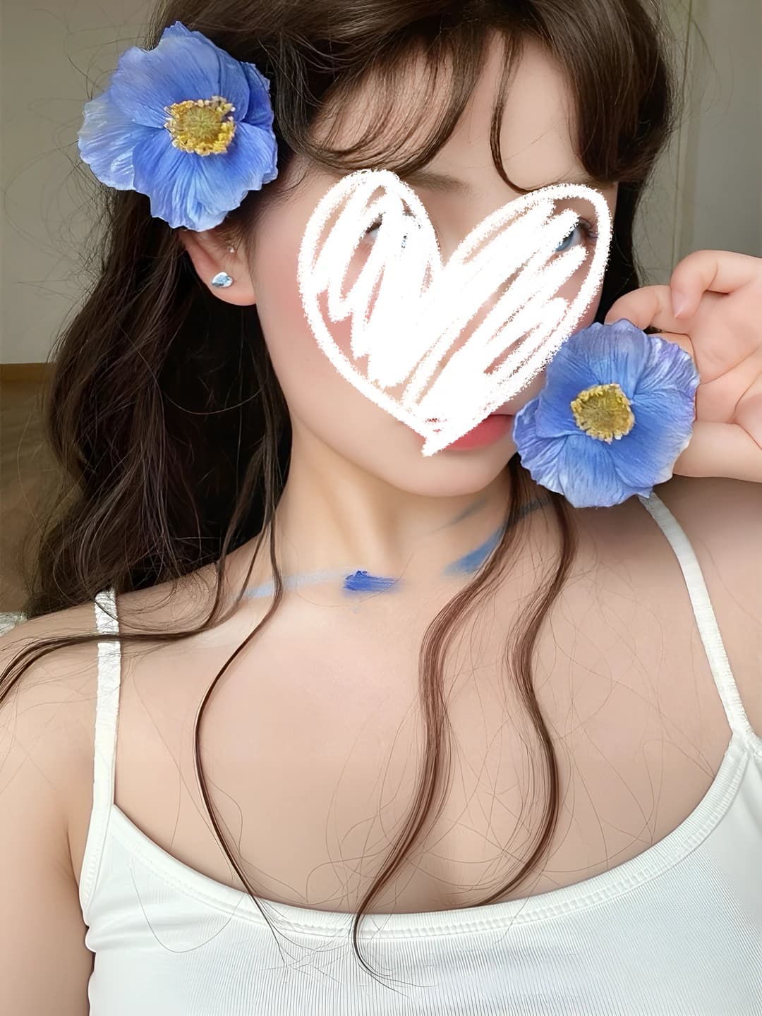 Women's hair clips and combs with blue poppy flower, handmade, plastic/resin, forest style, design element