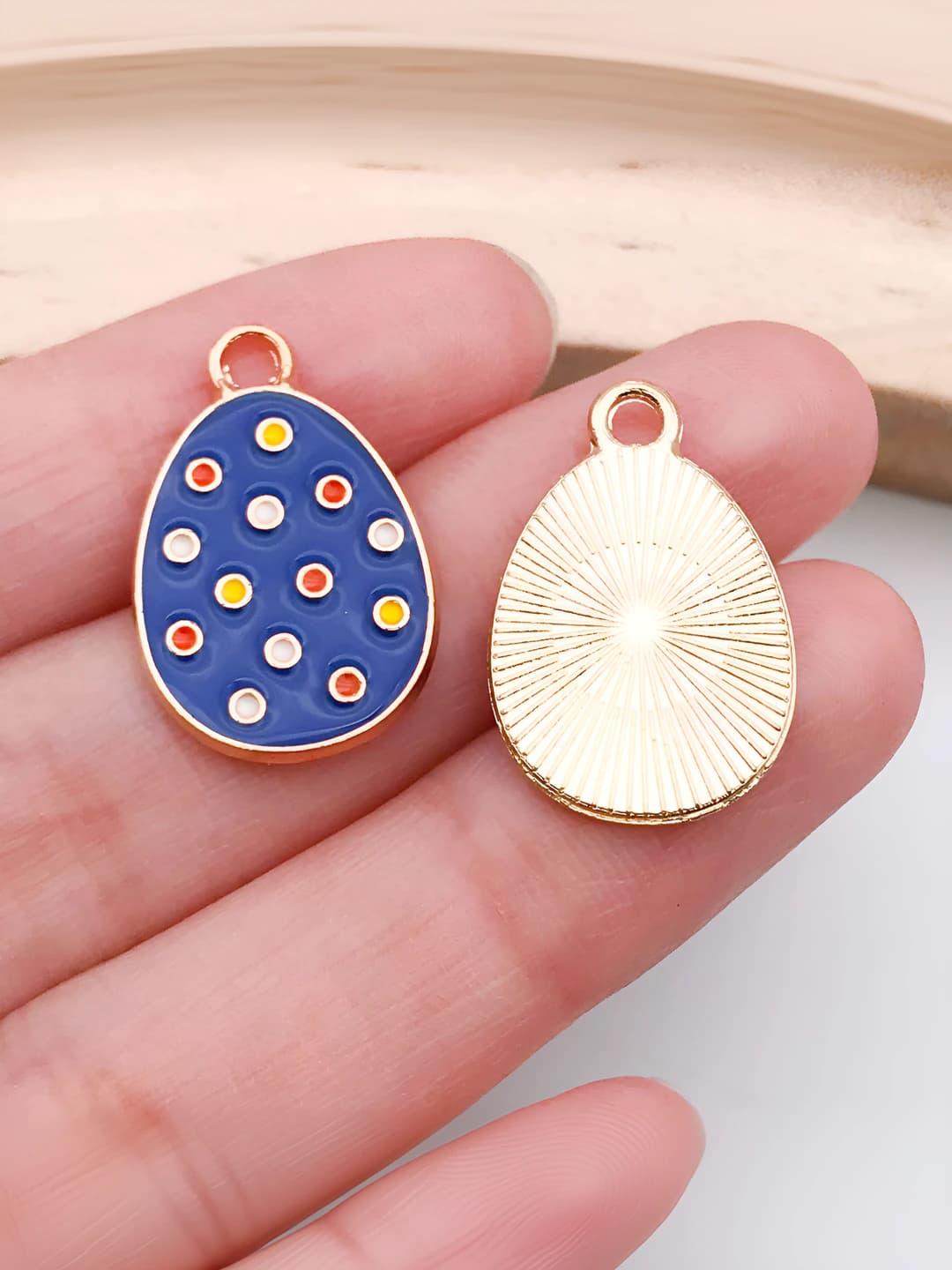 1 dona To'q ko'k do'tli tuxum 14x22mm-1.3g-15144