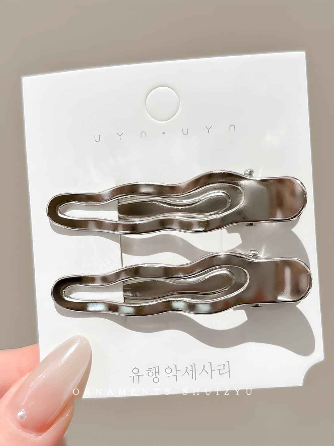 1# Open wavy pair ~6.1 cm