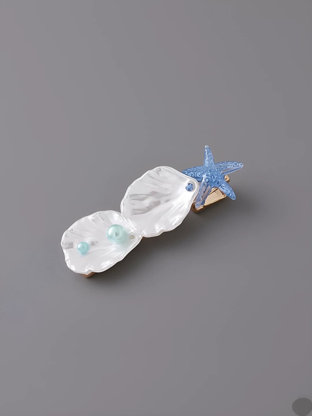 2# Small - starfish and shell ~4.7 cm