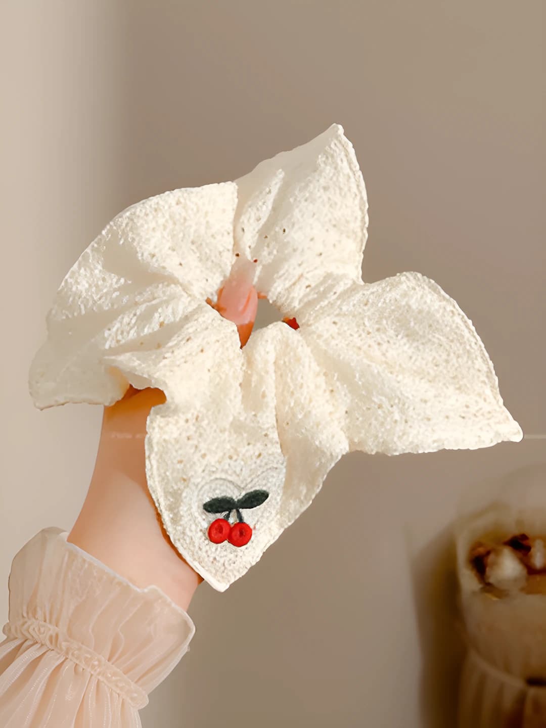 White heart & cherry, 12 cm