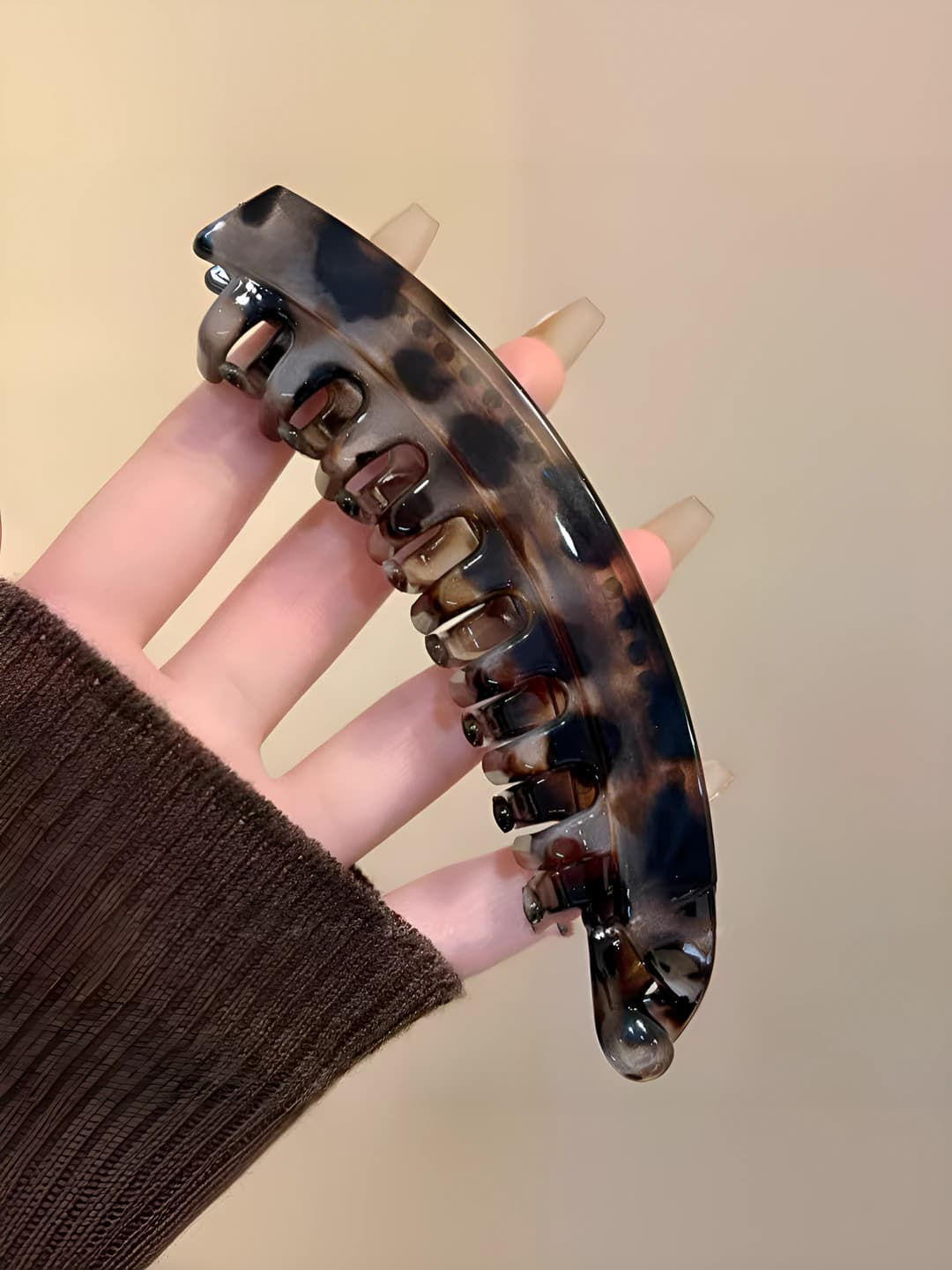Grey leopard, ~13 cm