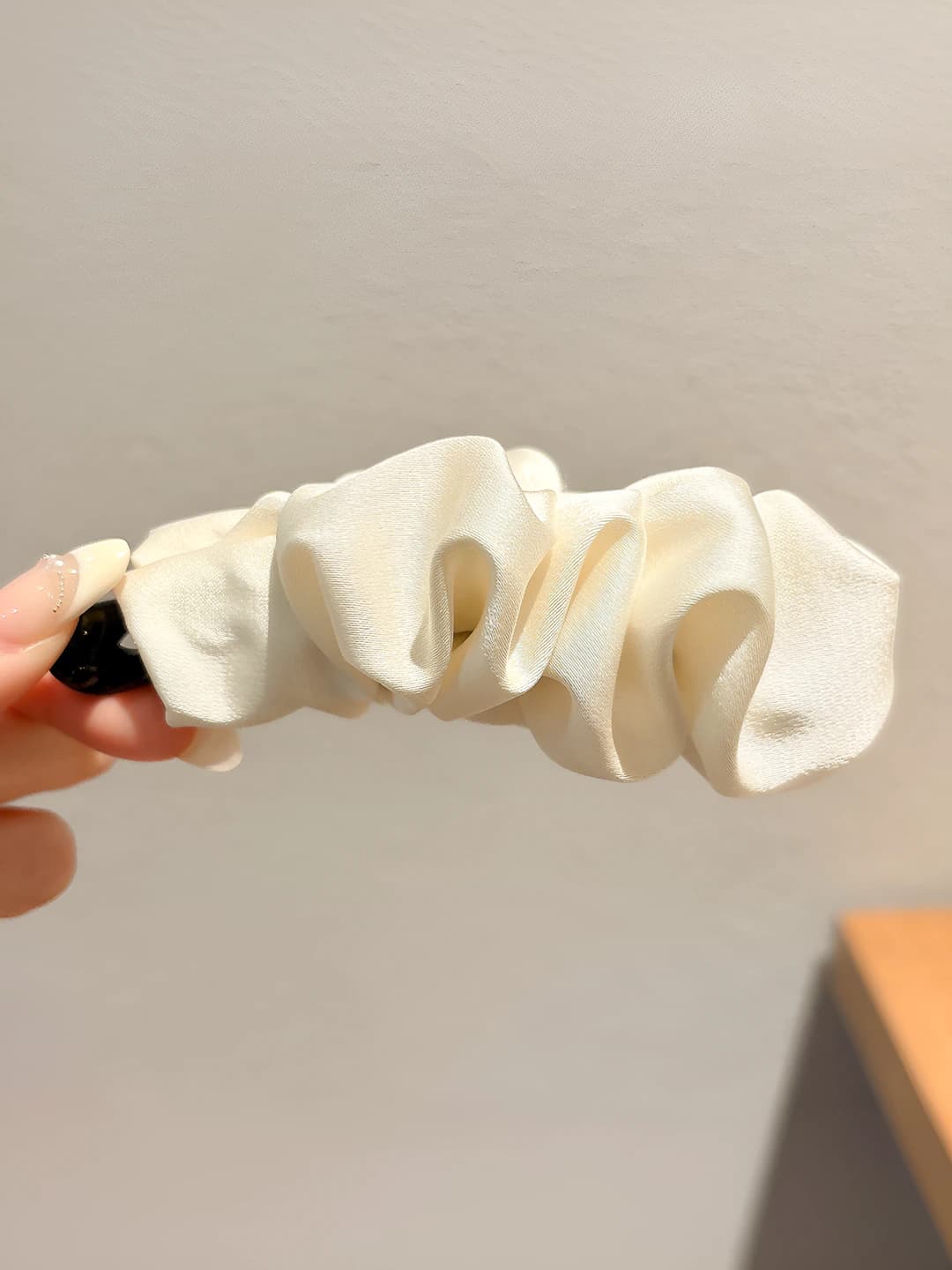 1# Beige banana, 10 cm