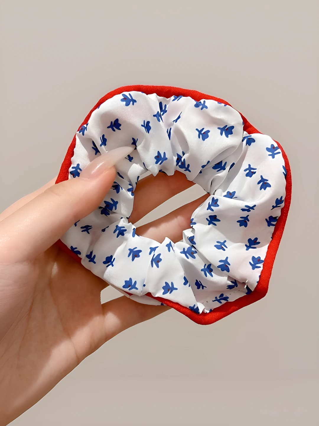 1# Blue floral red trim hair tie 10 cm