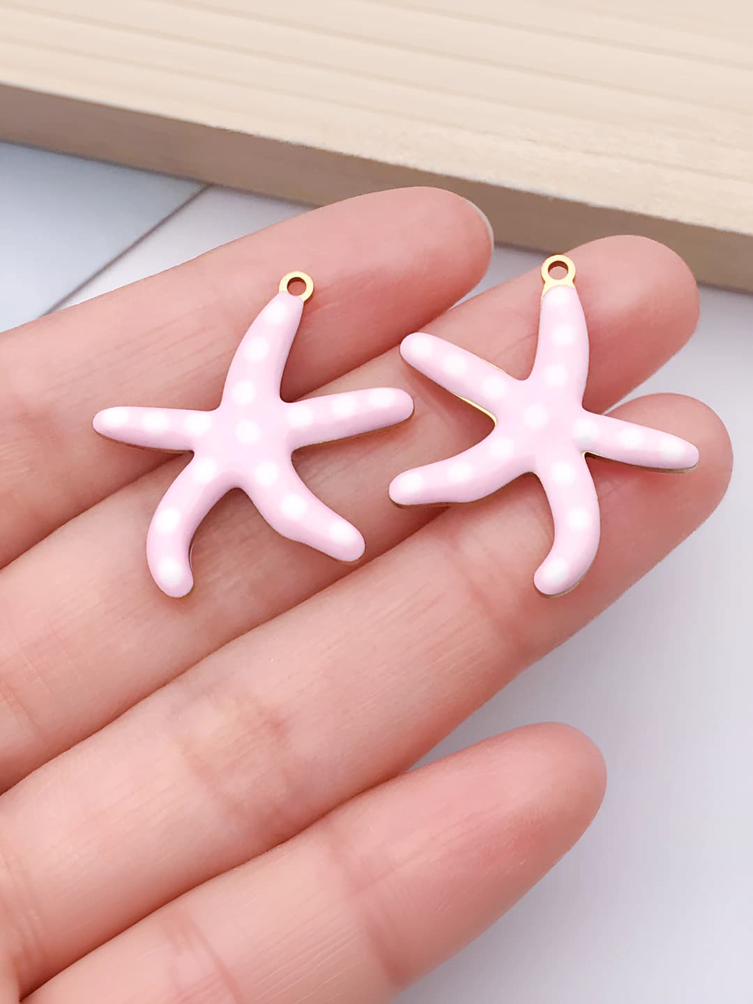 1 pc, large, gold, pink, star, 25x25x3.5mm, 1.9g