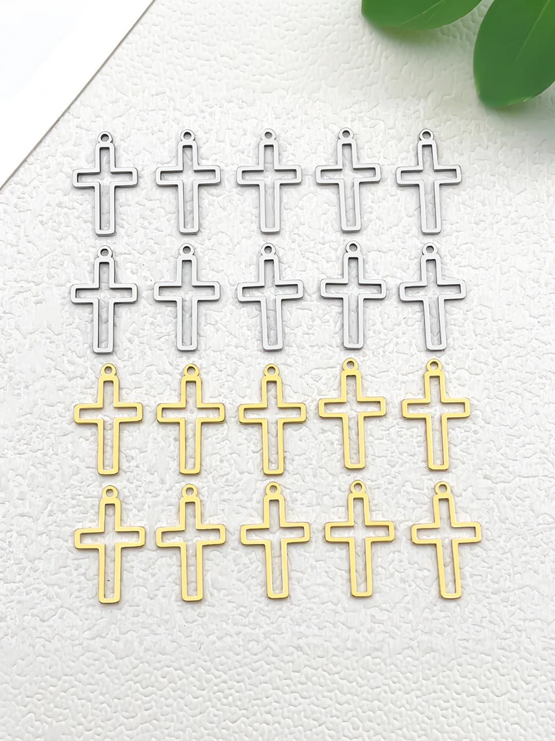 Hollow cross, 2 styles, 20 pcs