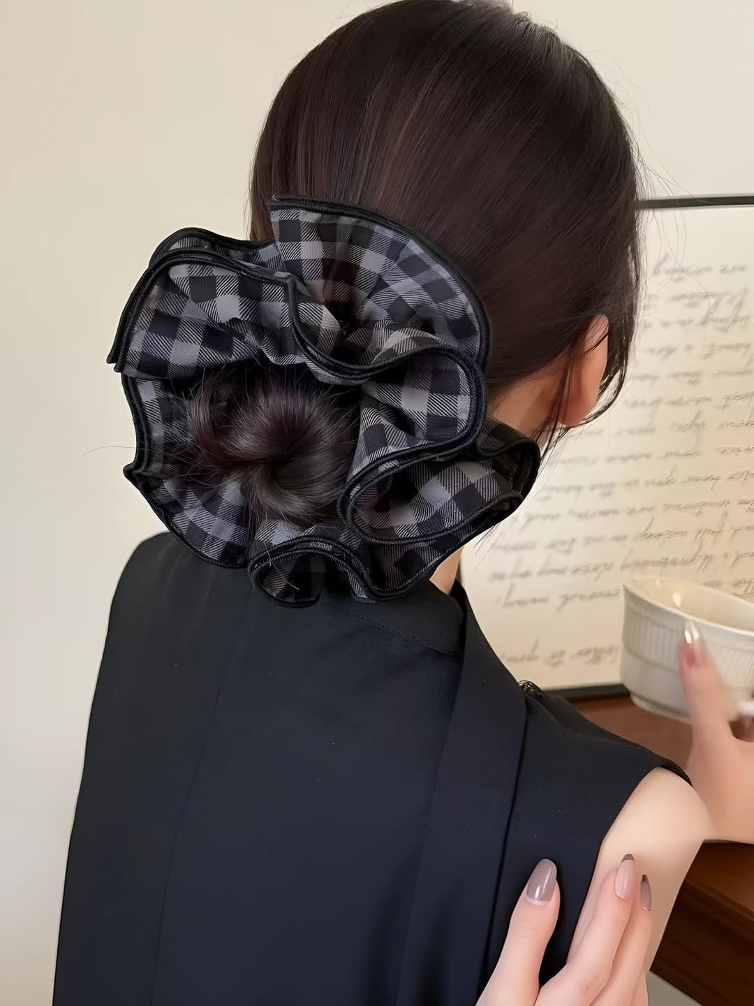 Black double-layer plaid ~16 cm