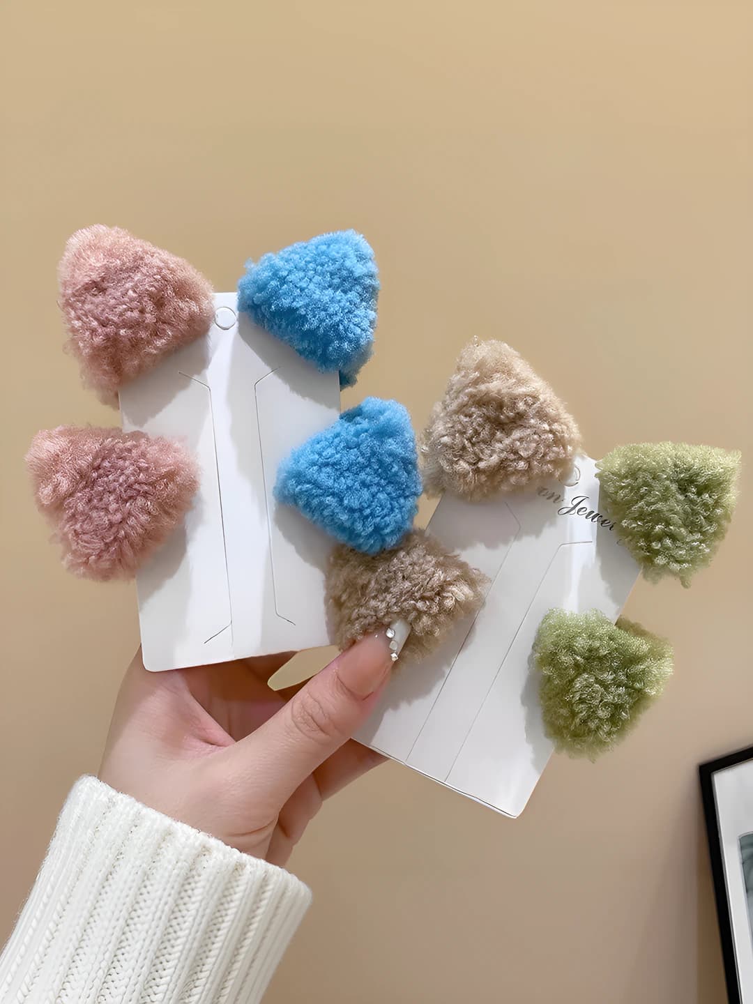 Women's fuzzy lamb-wool hair clips: cute style, triangular shape for bangs