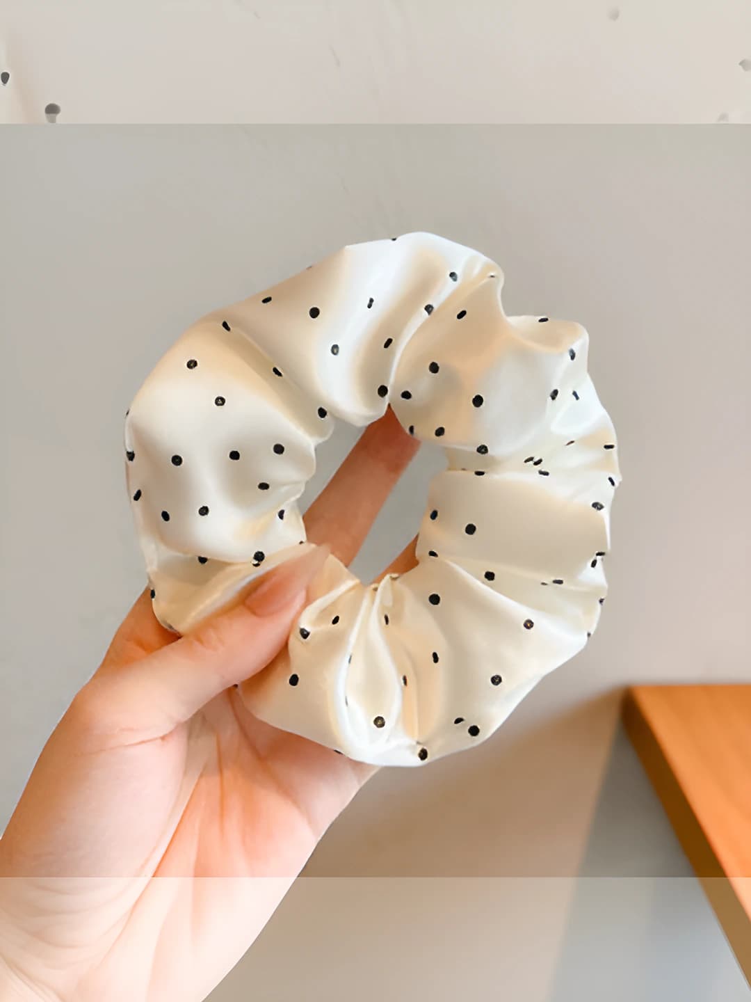 White, polka dot, 12 cm