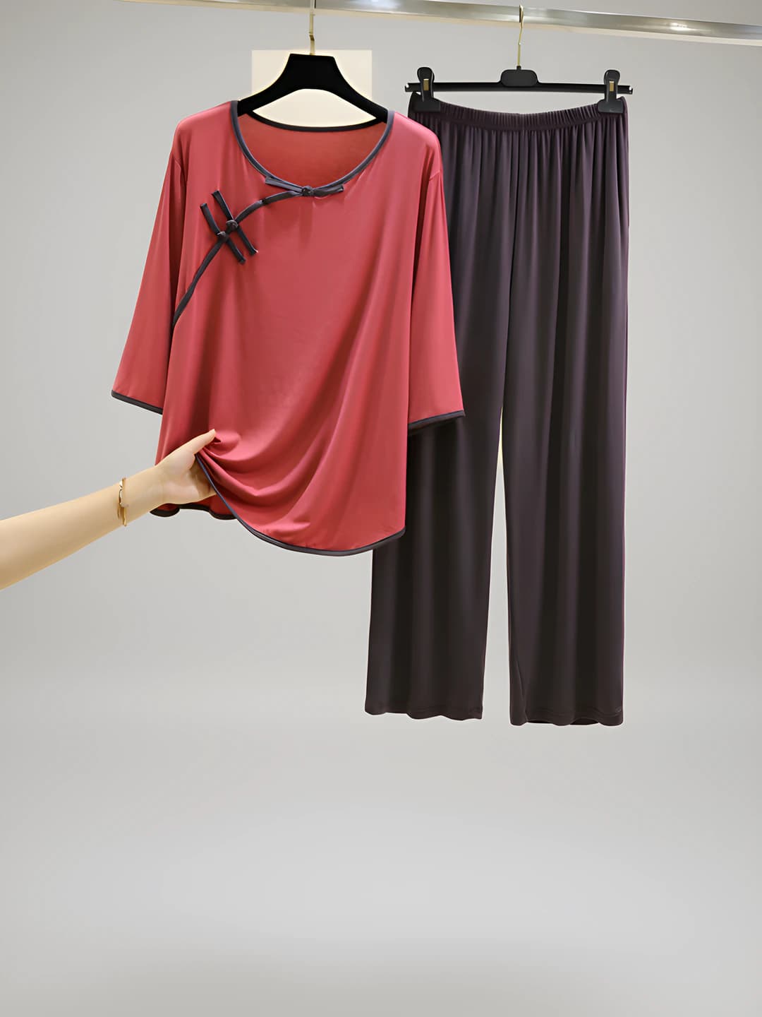 Rose red