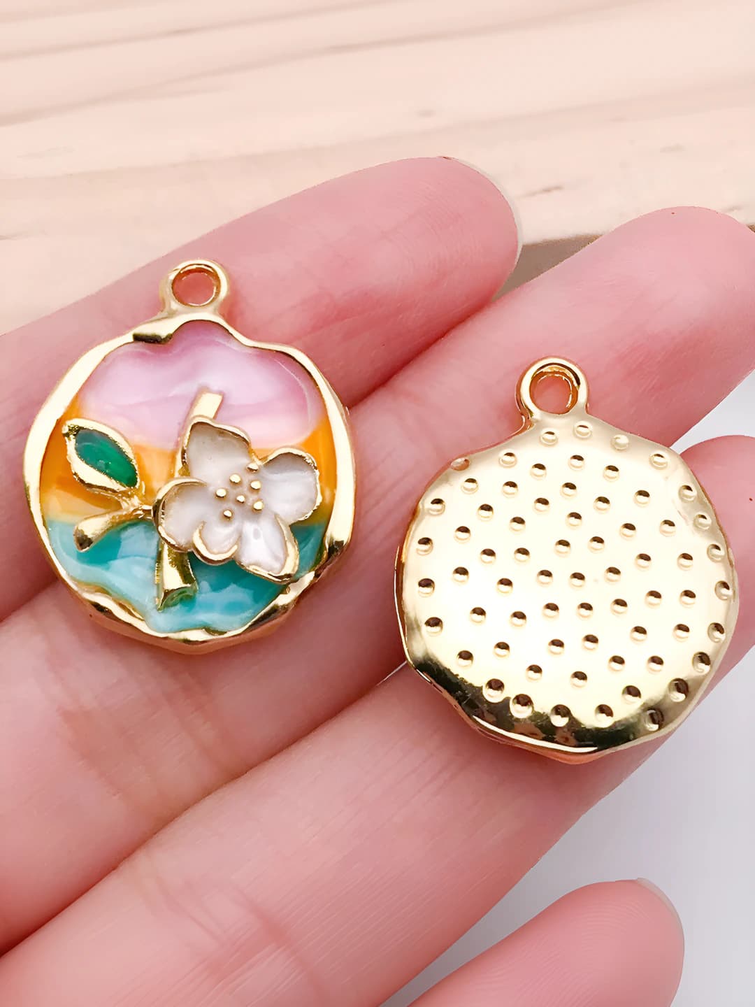 Розовая трёхцветная плашка 24x19mm-3.5g