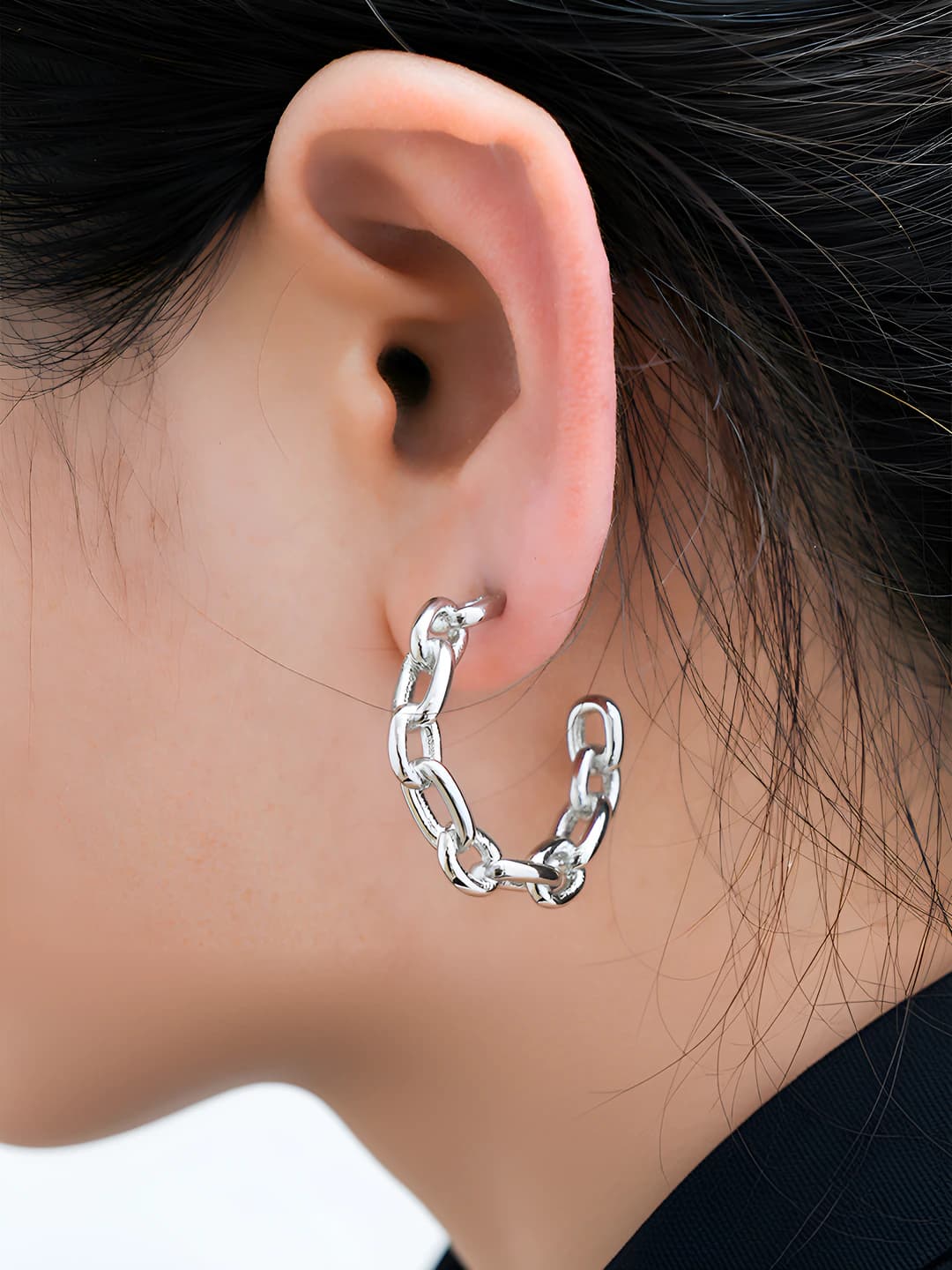 Cast chain C-shape earrings, steel