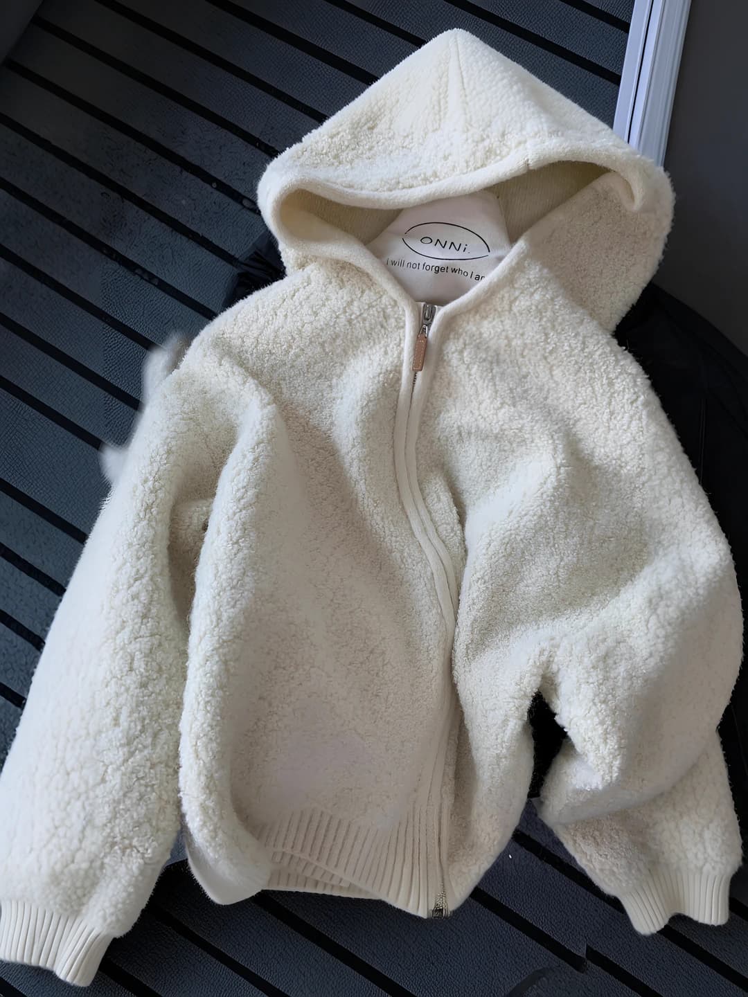 Women's 2026 winter warm knit cardigan with hood and zip, solid colour, loose fit