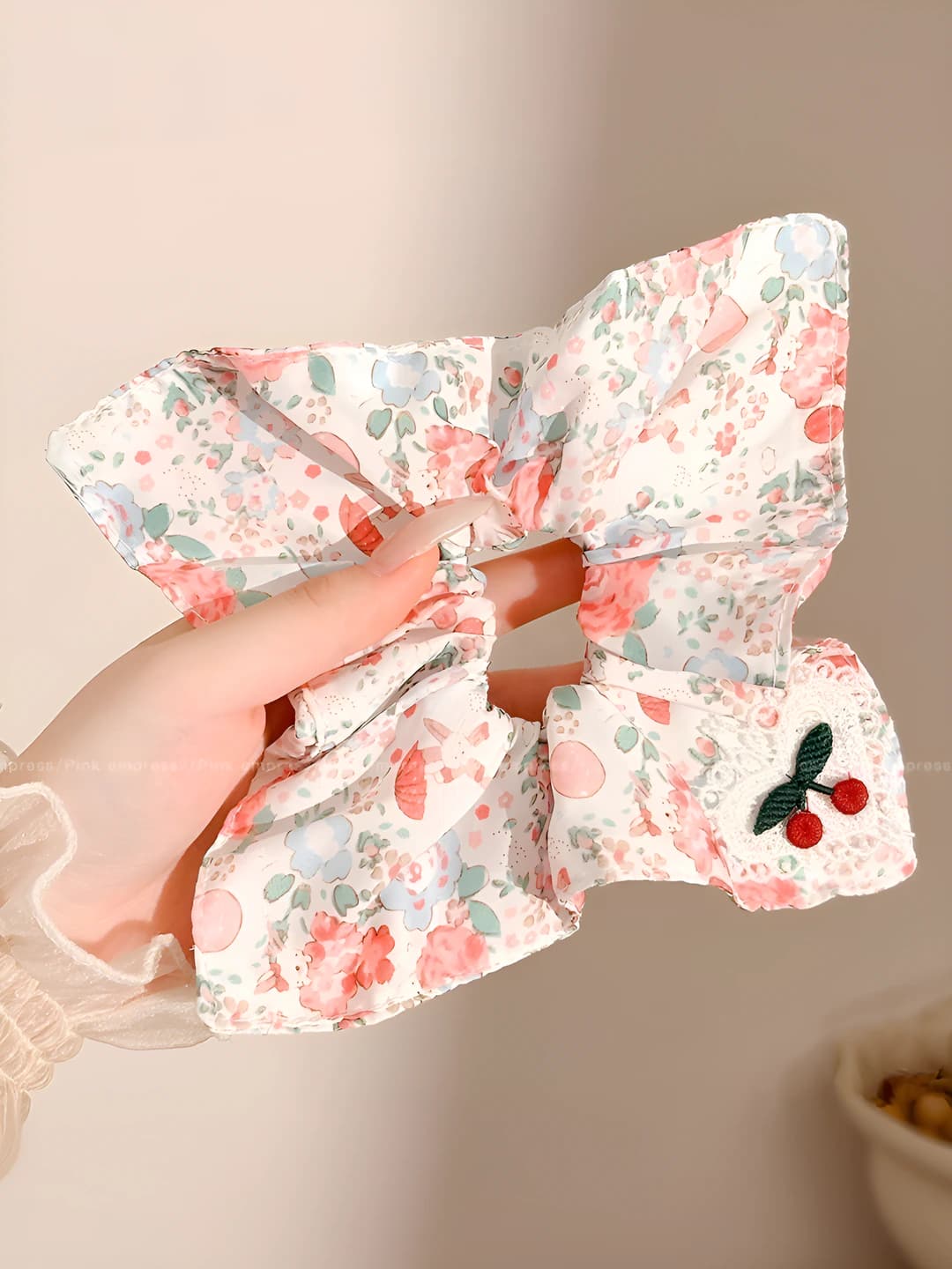 Розовый цветочный вишня 22*22 см