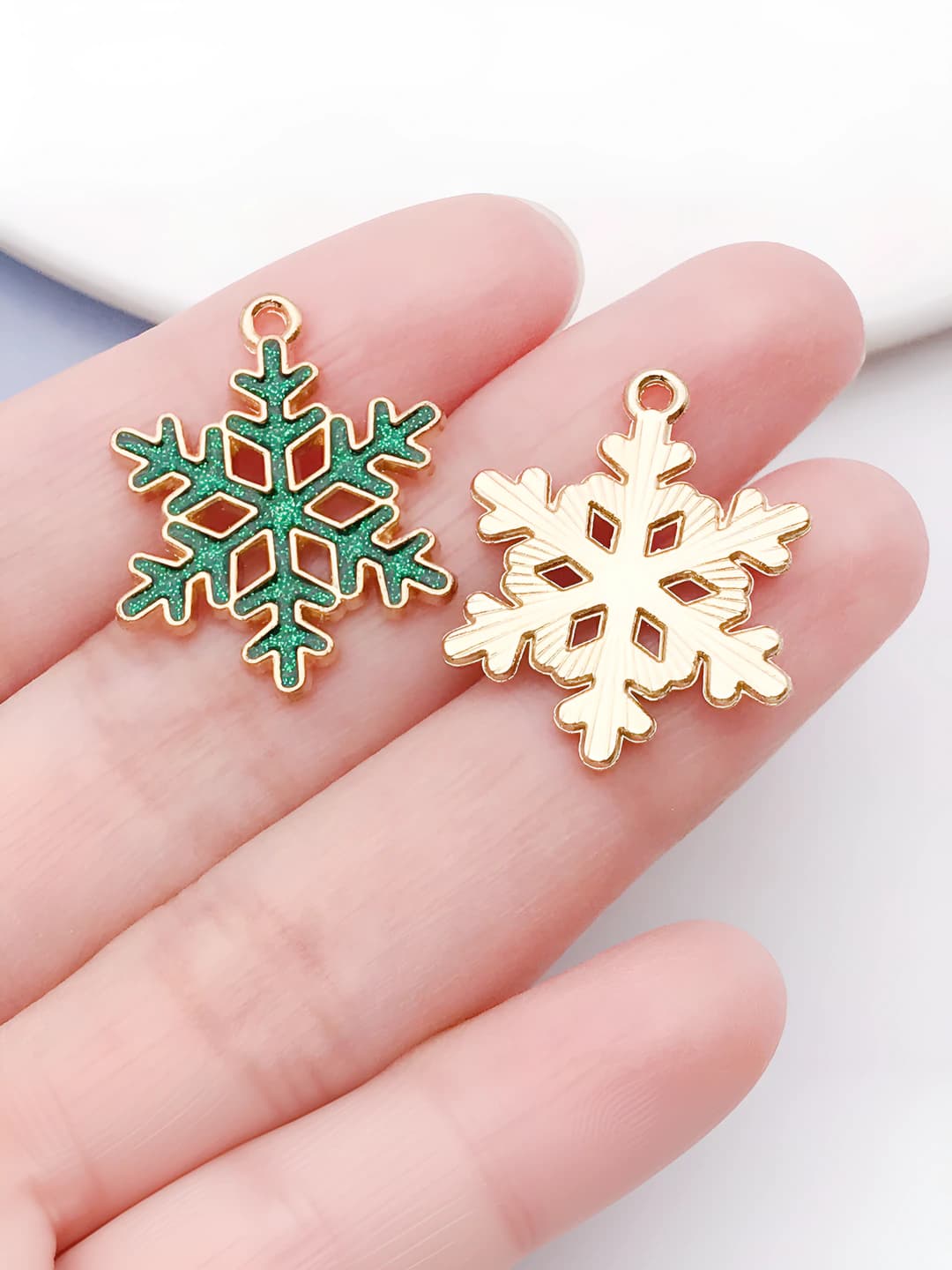 1 шт зелёный золото Рождество снежинка 24x19x1.5mm-1.7g