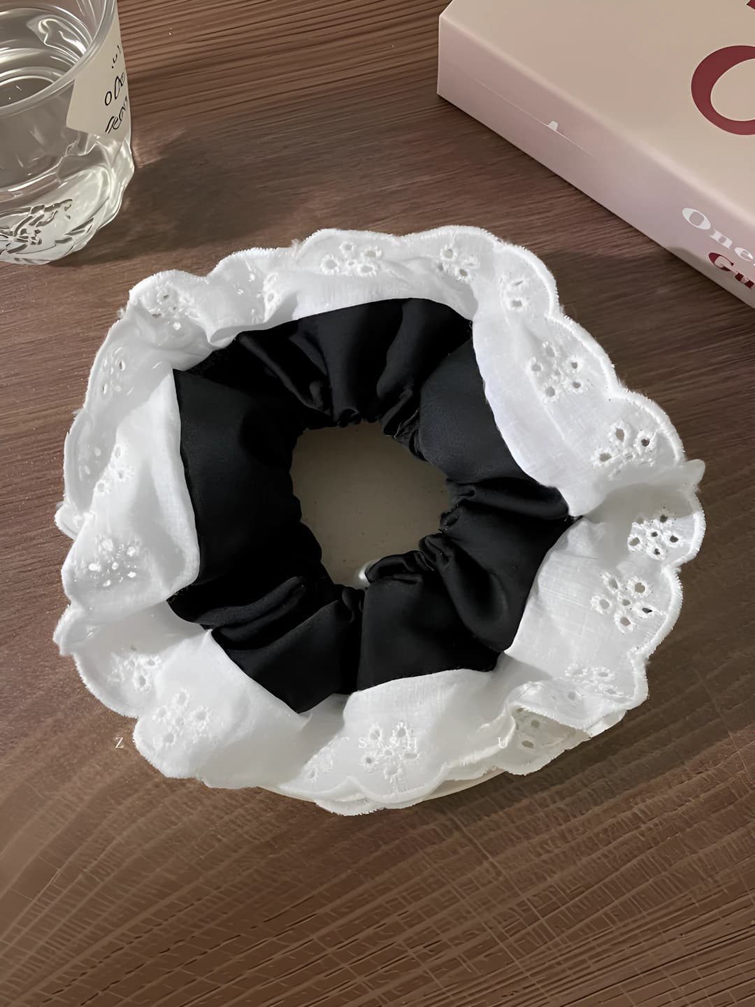 12# Black-white lace cutout 2 layers