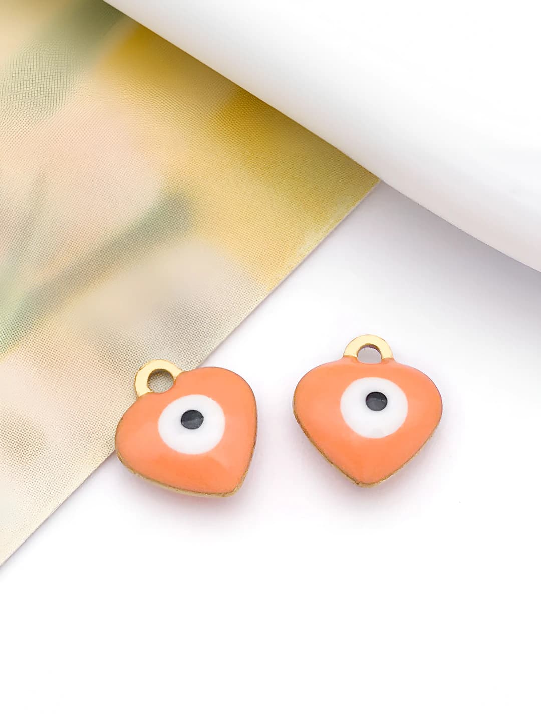 Gold, orange heart, 8x9mm, 0.3g
