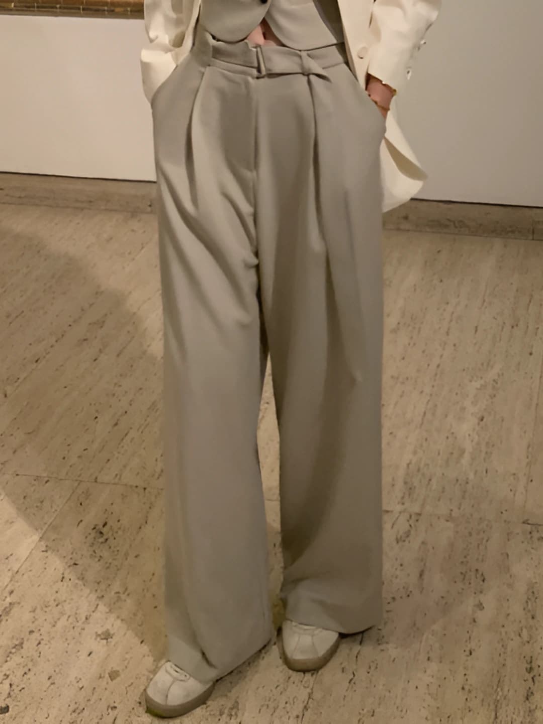 Khaki M