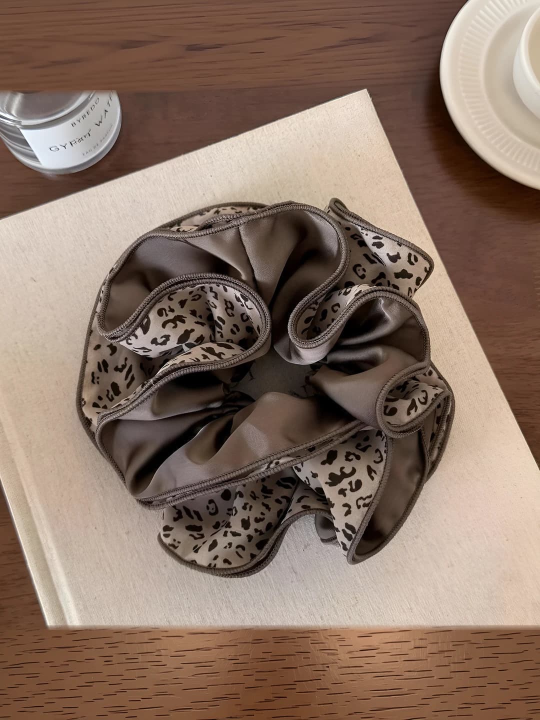 Coffee leopard double hair tie