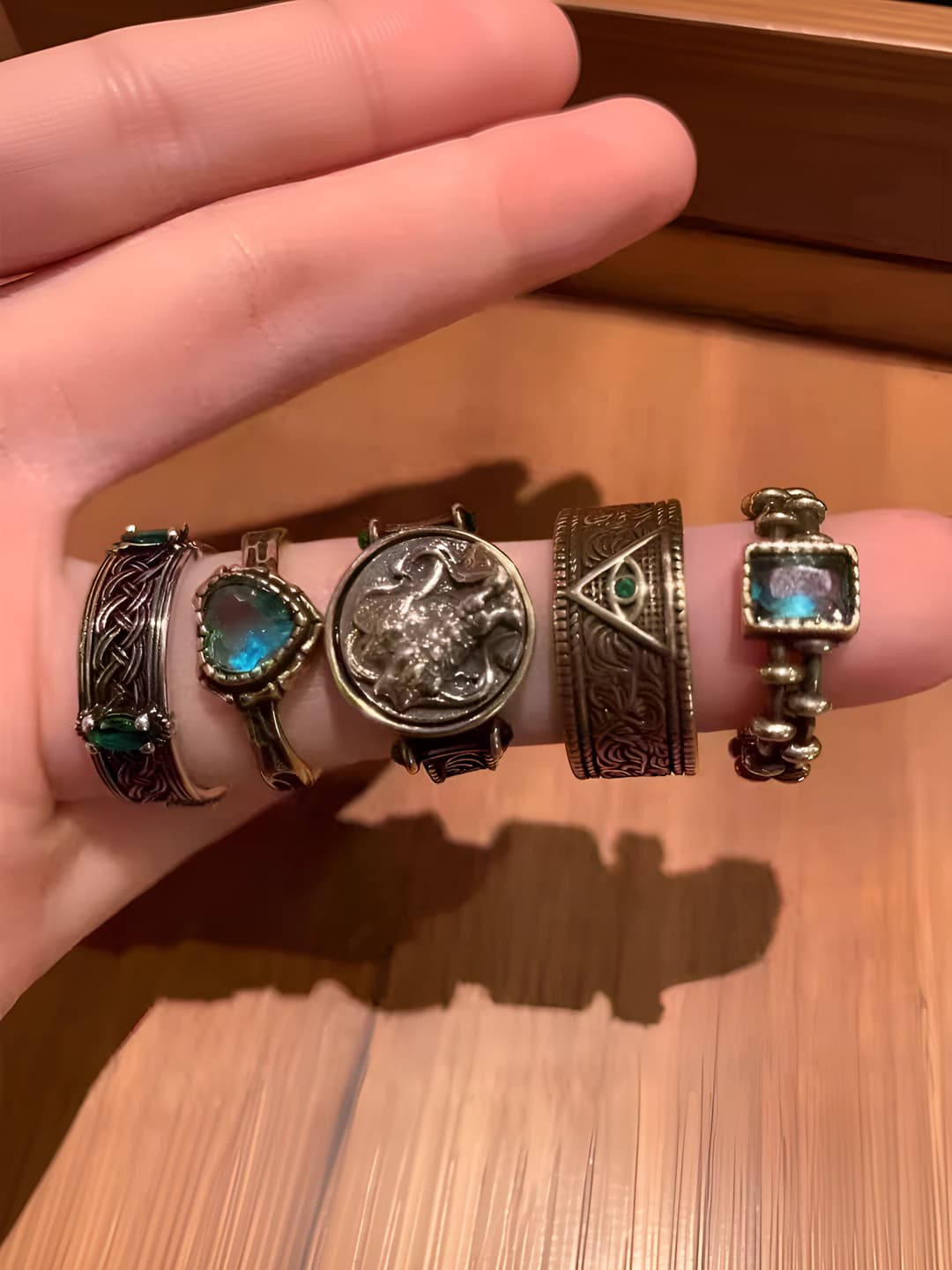 Women's retro style geometric ring