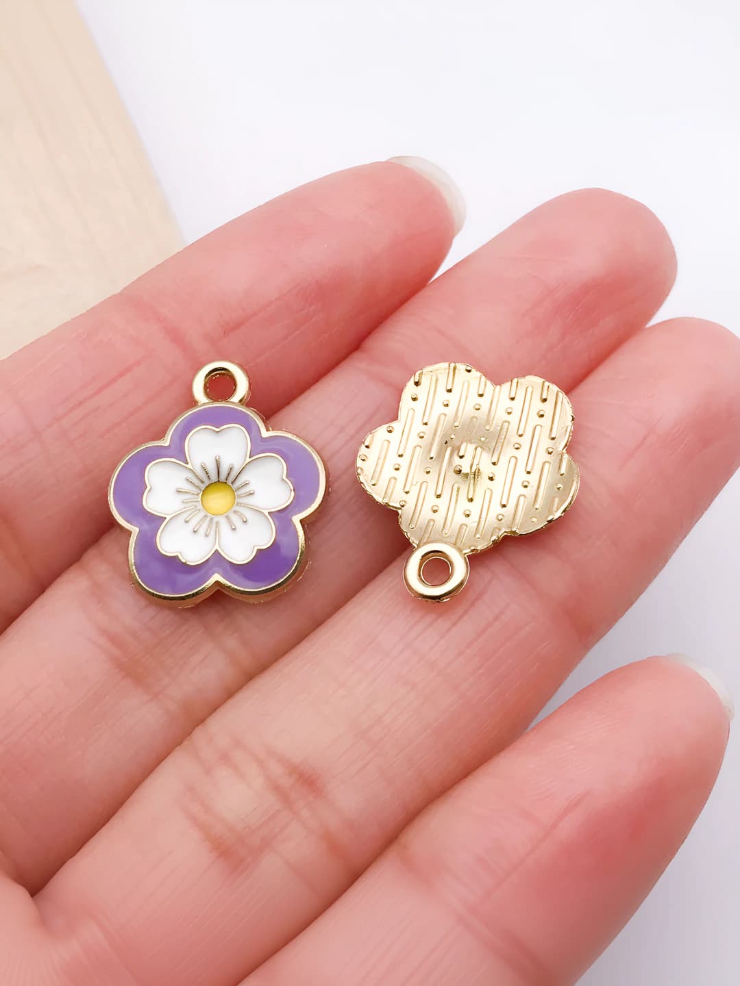 1 dona binafsha sakura 18x15x2mm-0.8g