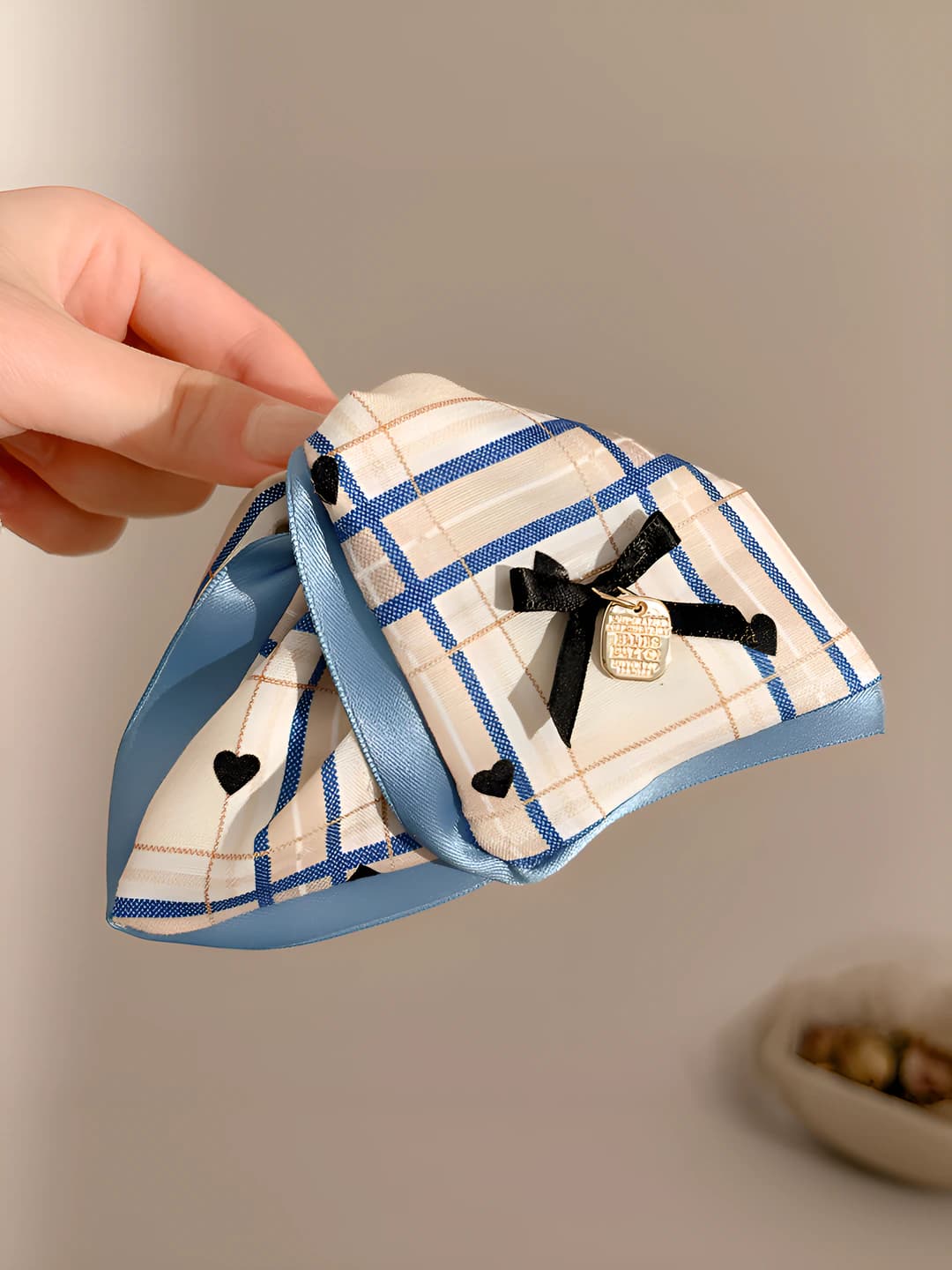 4# Khaki-blue plaid triangle claw clip ~13cm