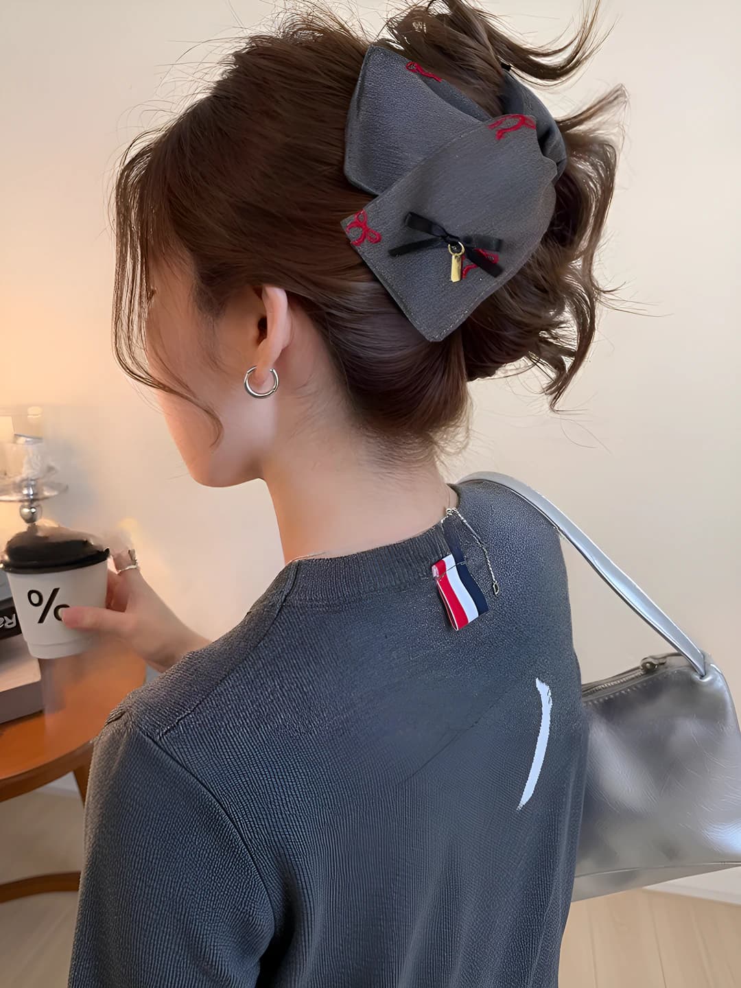 Dark grey - clip 11 cm