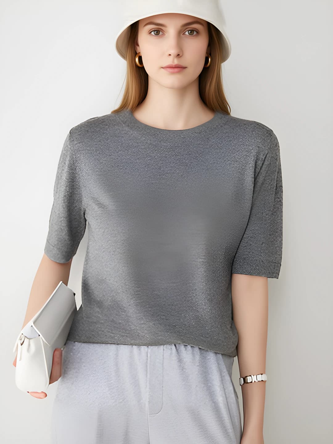 Round neck gray