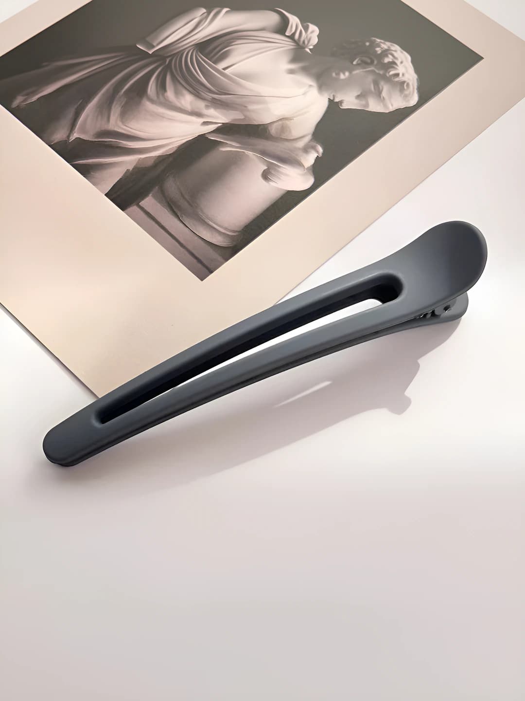 Large bar clip (grey blue)