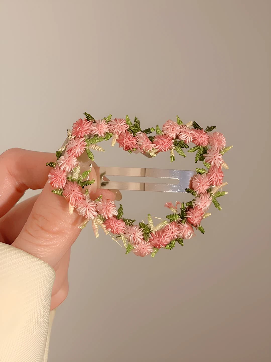 Floral lace heart BB clip