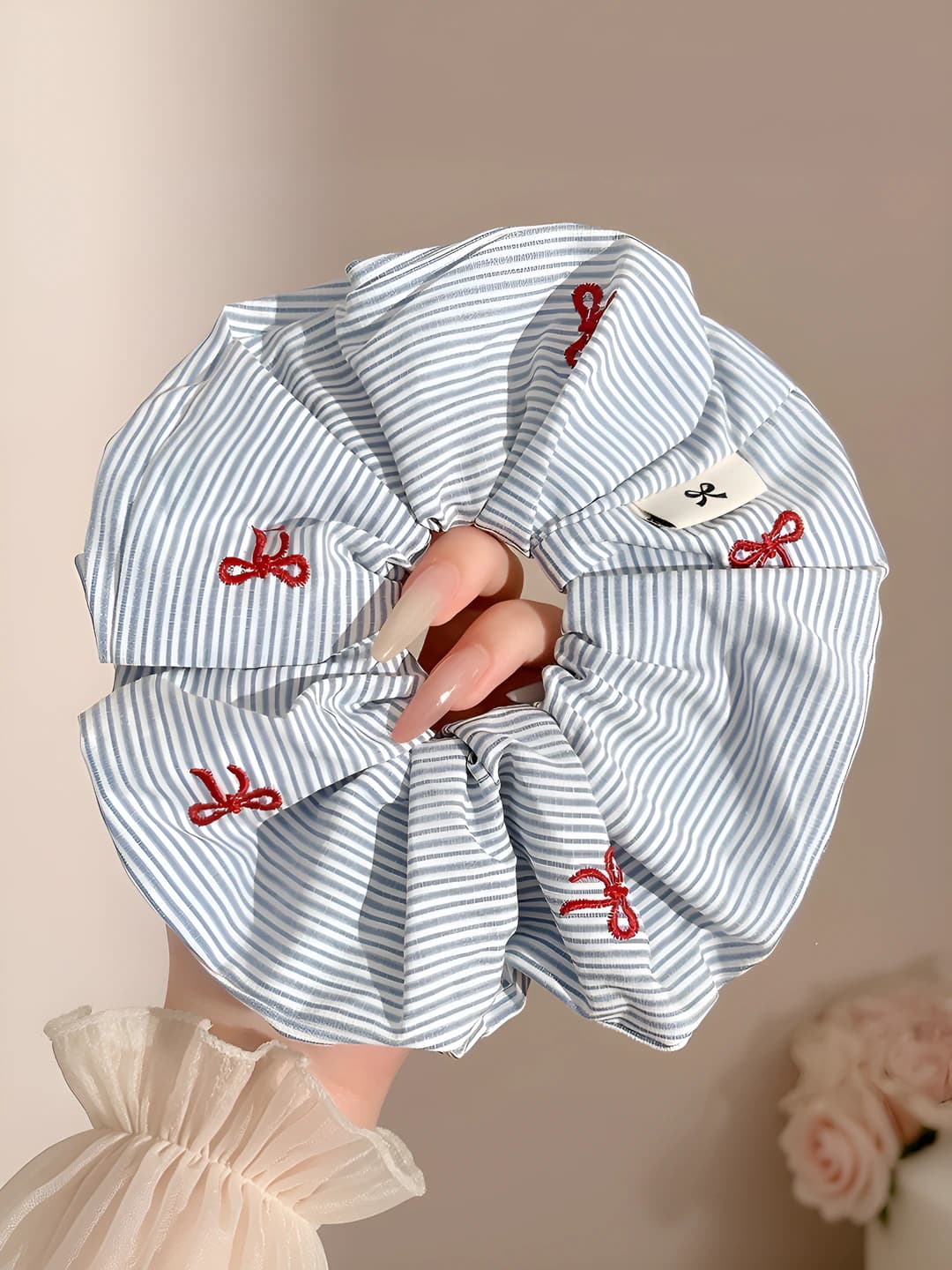 1# Embroidered bow ~18 cm