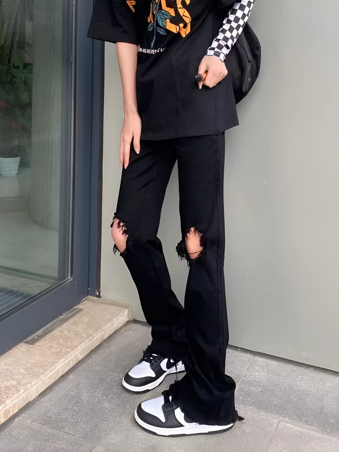 X06 Black