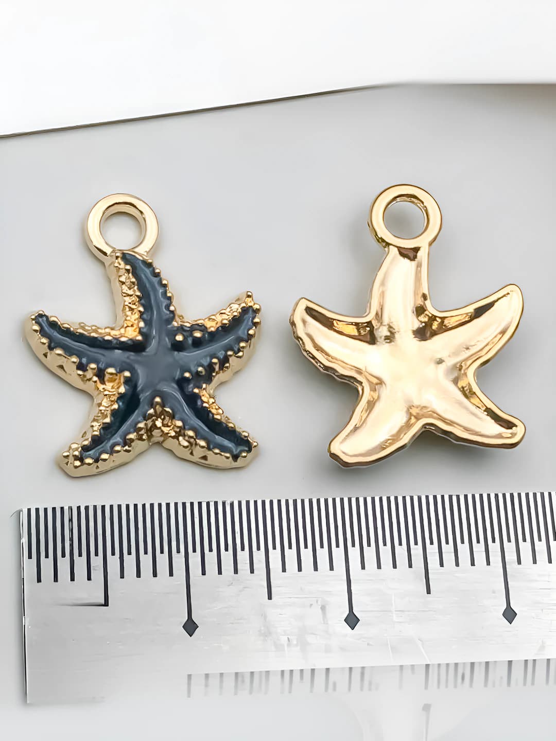 Black starfish 15x18mm-1g