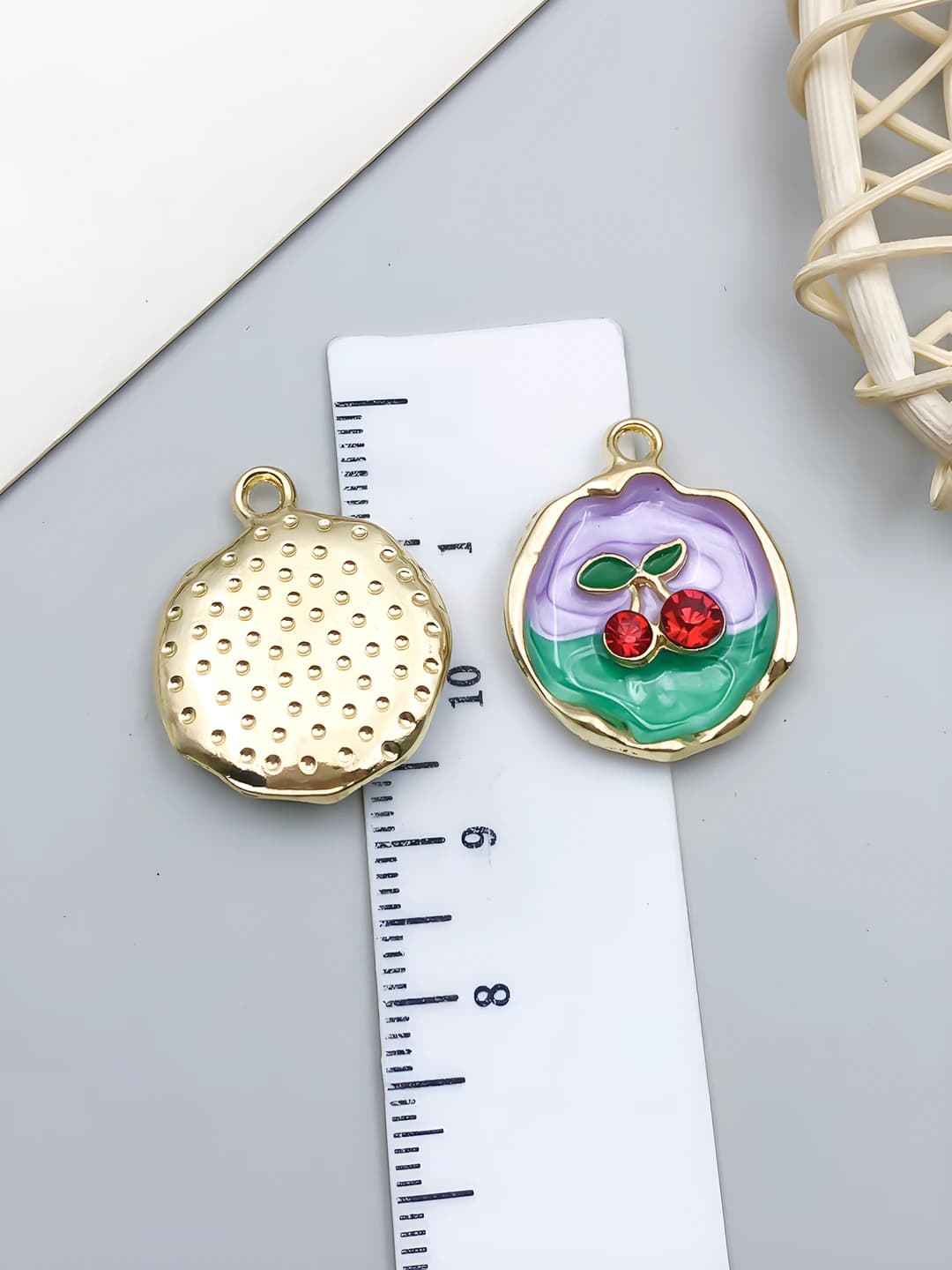 1 шт фиолетово-зеленый золотой красный бриллиант вишня 24x19x4.5mm-2.9g-23569