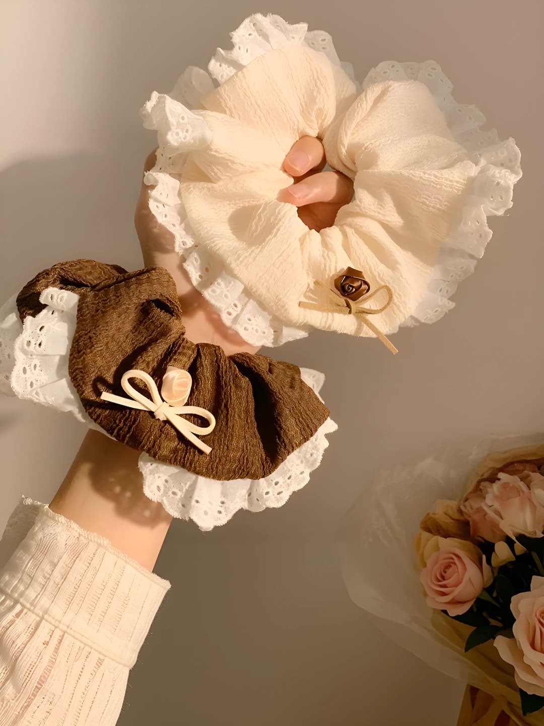 Women's stretch fabric hair scrunchies with floral pattern in Korean style for autumn-winter