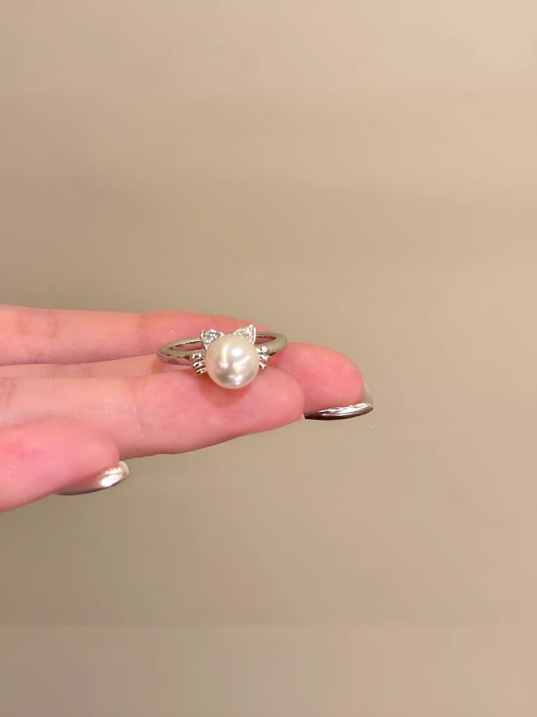 J1068 Silver