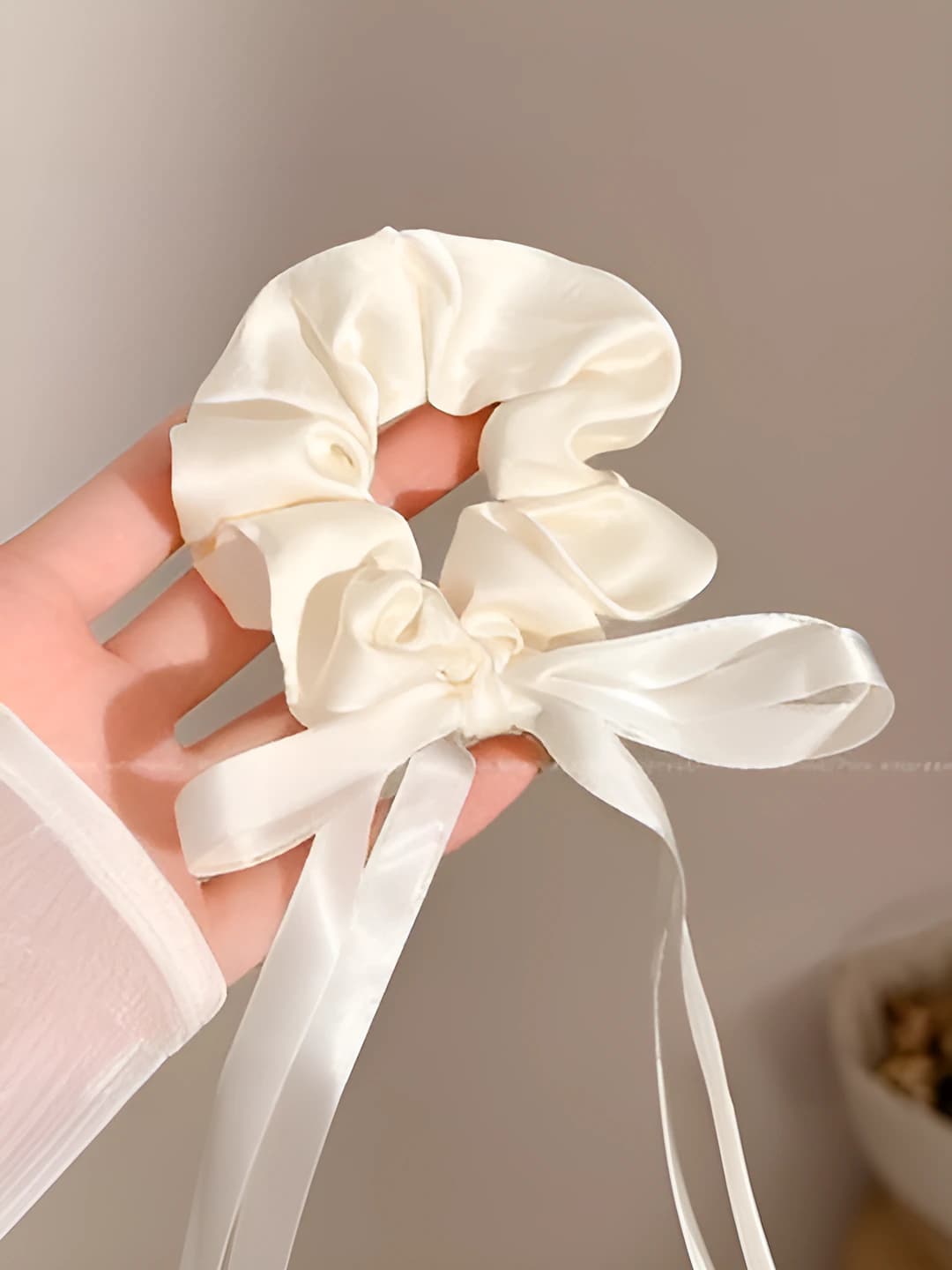 White bow 9 cm